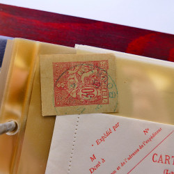 Lot d'entiers postaux et PAP de France en un album.