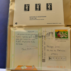 Lot d'entiers postaux et PAP de France en un album.