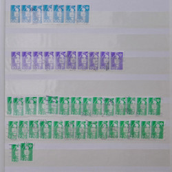 Lot massif de timbres de France et Europe neufs et oblitérés en 9 albums.