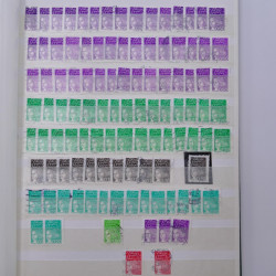 Lot massif de timbres de France et Europe neufs et oblitérés en 9 albums.