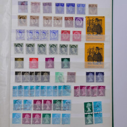 Lot massif de timbres de France et Europe neufs et oblitérés en 9 albums.