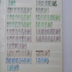 Lot massif de timbres de France et Europe neufs et oblitérés en 9 albums.