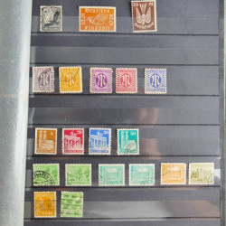 Lot massif de timbres de France et Europe neufs et oblitérés en 9 albums.