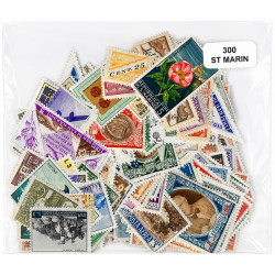 Saint Marin 300 timbres de collection tous différents.