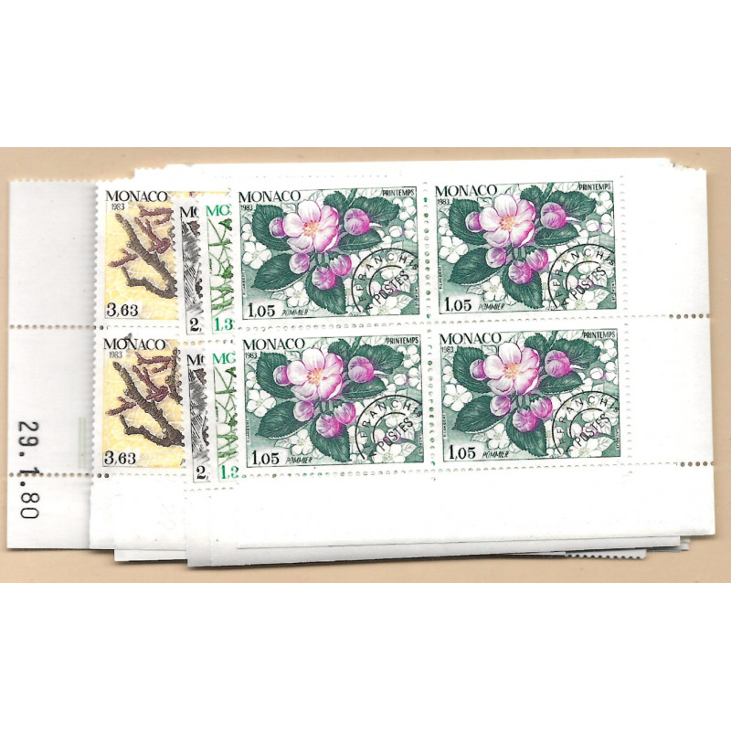 Monaco timbres préoblitérés lot de 8 séries en blocs de 4 cdf neufs**.