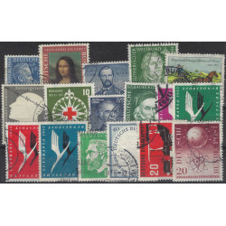 Allemagne R.F.A. lot de 17 timbres oblitérés entre 1951-1955.