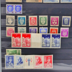 Lot de timbres de France neufs 1940-2000 en un album.