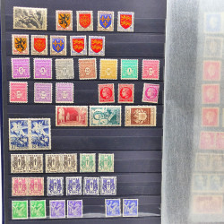 Lot de timbres de France neufs 1940-2000 en un album.