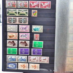 Lot de timbres de France neufs 1940-2000 en un album.