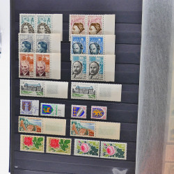 Lot de timbres de France neufs 1940-2000 en un album.