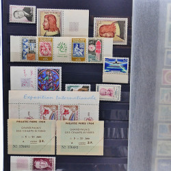 Lot de timbres de France neufs 1940-2000 en un album.