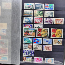 Lot de timbres de France neufs 1940-2000 en un album.