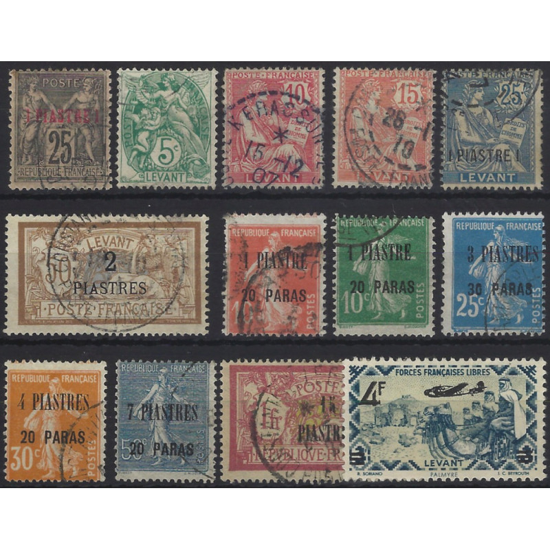 Levant Français lot de 13 timbres émis entre 1886-1943.