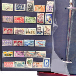 Lot de timbres de France neufs et oblitérés en un album.