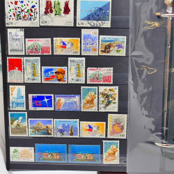 Lot de timbres de France neufs et oblitérés en un album.