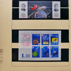 Collection de timbres et blocs de Russie 1959-1999 neufs** en 4 albums.