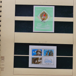 Collection de timbres et blocs de Russie 1959-1999 neufs** en 4 albums.