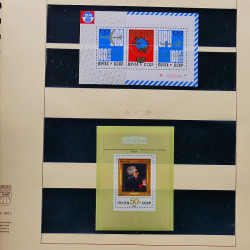 Collection de timbres et blocs de Russie 1959-1999 neufs** en 4 albums.