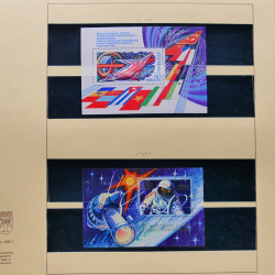 Collection de timbres et blocs de Russie 1959-1999 neufs** en 4 albums.