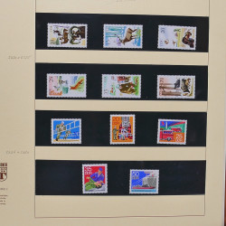 Collection timbres d'Allemagne de l'Est (DDR) 1977-1999 neufs** en 5 albums.