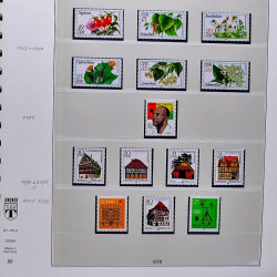 Collection timbres d'Allemagne de l'Est (DDR) 1977-1999 neufs** en 5 albums.