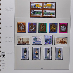 Collection timbres d'Allemagne de l'Est (DDR) 1977-1999 neufs** en 5 albums.