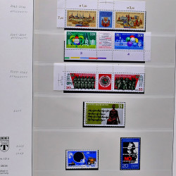 Collection timbres d'Allemagne de l'Est (DDR) 1977-1999 neufs** en 5 albums.