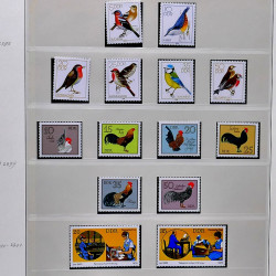 Collection timbres d'Allemagne de l'Est (DDR) 1977-1999 neufs** en 5 albums.