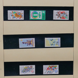 Collection timbres d'Allemagne de l'Est (DDR) 1977-1999 neufs** en 5 albums.