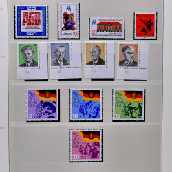 Collection timbres d'Allemagne de l'Est (DDR) 1977-1999 neufs** en 5 albums.