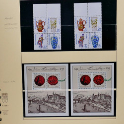 Collection timbres d'Allemagne de l'Est (DDR) 1977-1999 neufs** en 5 albums.