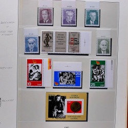 Collection timbres d'Allemagne de l'Est (DDR) 1977-1999 neufs** en 5 albums.