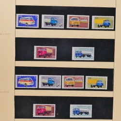 Collection timbres d'Allemagne de l'Est (DDR) 1977-1999 neufs** en 5 albums.