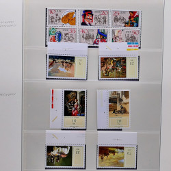 Collection timbres d'Allemagne de l'Est (DDR) 1977-1999 neufs** en 5 albums.