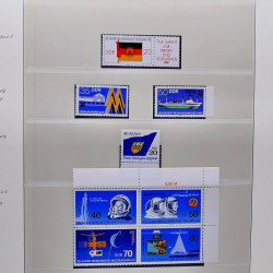Collection timbres d'Allemagne de l'Est (DDR) 1977-1999 neufs** en 5 albums.
