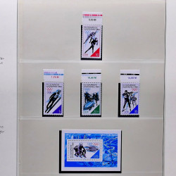 Collection timbres d'Allemagne de l'Est (DDR) 1977-1999 neufs** en 5 albums.