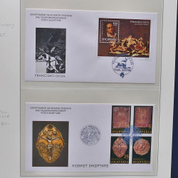 Collection enveloppes premier jour (FDC) d'Albanie 1986-1999 en 3 albums.