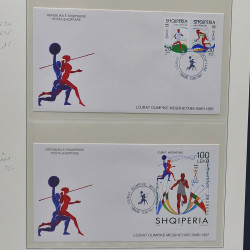 Collection enveloppes premier jour (FDC) d'Albanie 1986-1999 en 3 albums.