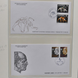 Collection enveloppes premier jour (FDC) d'Albanie 1986-1999 en 3 albums.