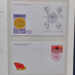 Collection enveloppes premier jour (FDC) d'Albanie 1986-1999 en 3 albums.