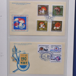 Collection enveloppes premier jour (FDC) d'Albanie 1986-1999 en 3 albums.