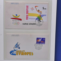 Collection enveloppes premier jour (FDC) d'Albanie 1986-1999 en 3 albums.