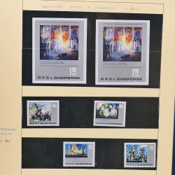 Collection timbres d'Albanie neufs** en double 1982-1999 en 4 albums.