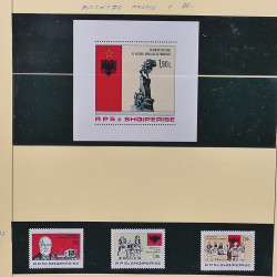 Collection timbres d'Albanie neufs** en double 1982-1999 en 4 albums.