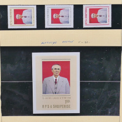 Collection timbres d'Albanie neufs** en double 1982-1999 en 4 albums.