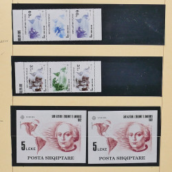 Collection timbres d'Albanie neufs** en double 1982-1999 en 4 albums.