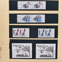Collection timbres d'Albanie neufs** en double 1982-1999 en 4 albums.