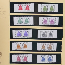 Collection timbres d'Albanie neufs** en double 1982-1999 en 4 albums.