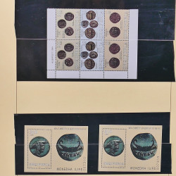 Collection timbres d'Albanie neufs** en double 1982-1999 en 4 albums.