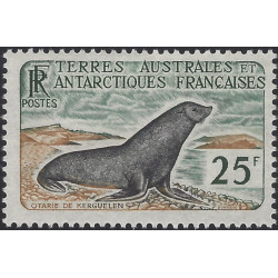 Otarie de Kerguelen timbre T.A.A.F. N°16 neuf**.